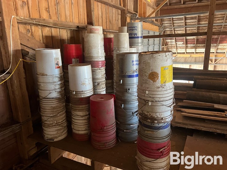 five-gallon-buckets-image-2