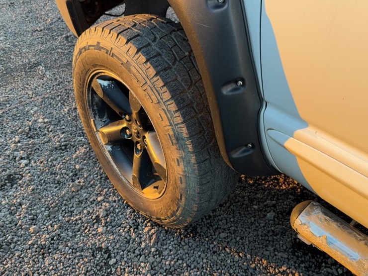 2006-dodge-1500-image-17