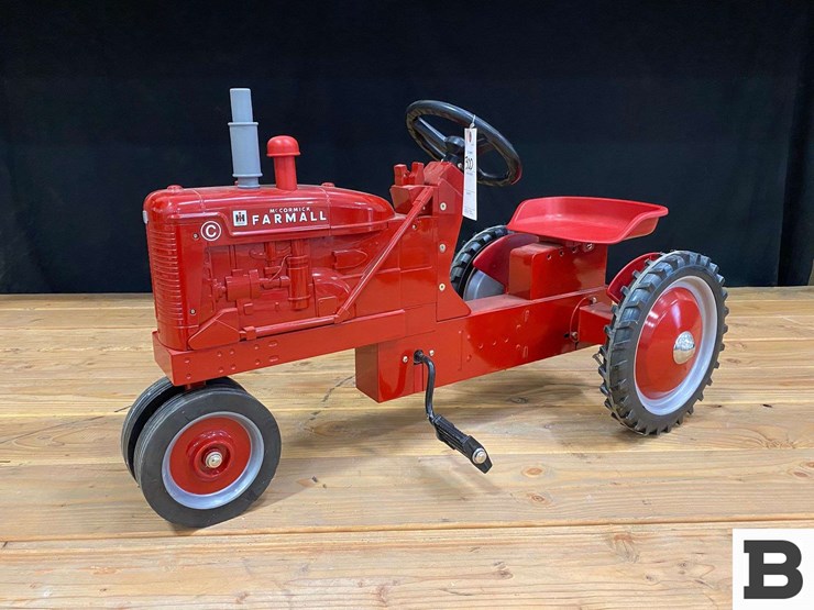 mccormick-farmall-model-"c"-toy-pedal-tractor-image-1