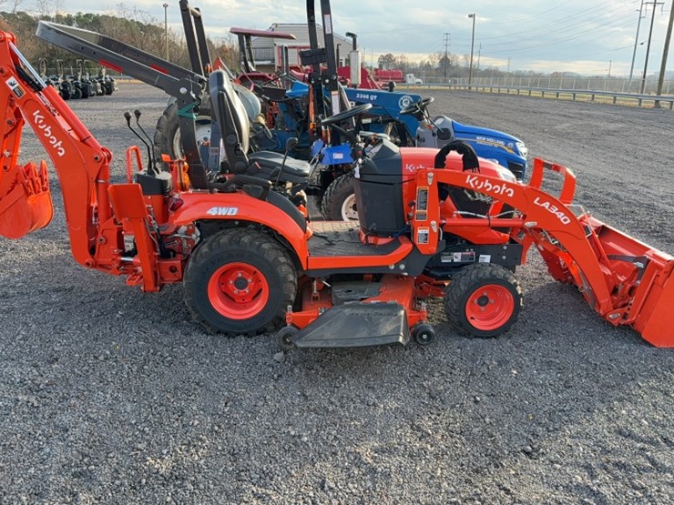 #3031-•-kubota-bx235-tractor-image-4