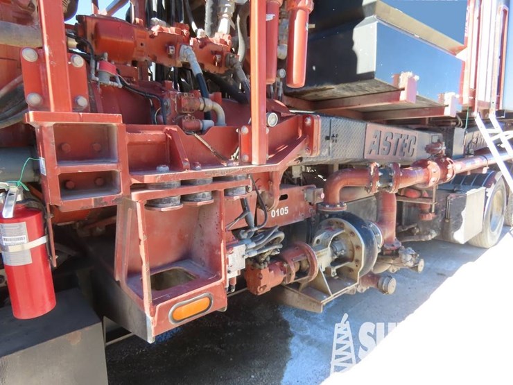 2012-caterpillar-c27-image-11