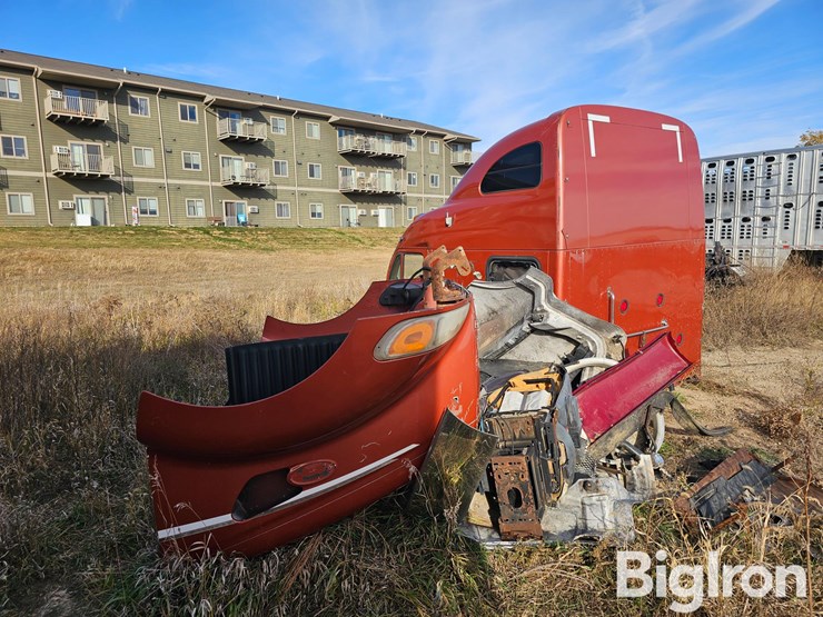 peterbilt-387-image-7