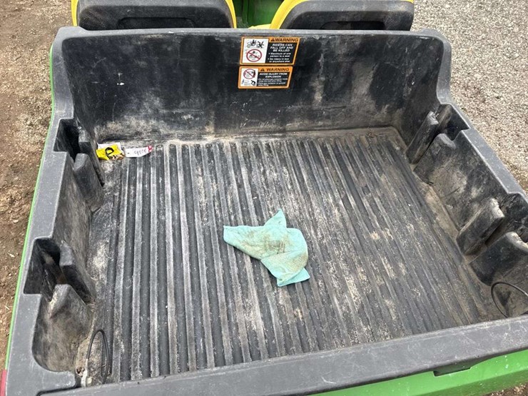 2009-john-deere-gator-image-13