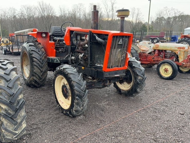 #3056-•-allis-chalmers-tractor-image-3