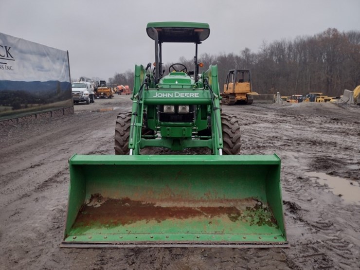 2006-john-deere-6215-image-2