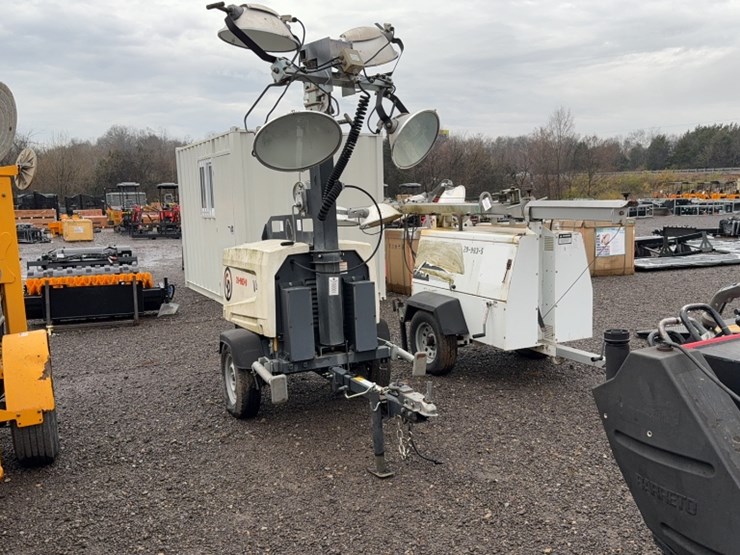 #2060-•-cp-v4-towable-light-tower-image-2