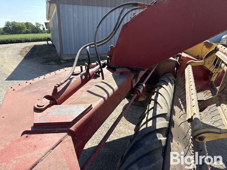 1988-new-holland-499-image-19