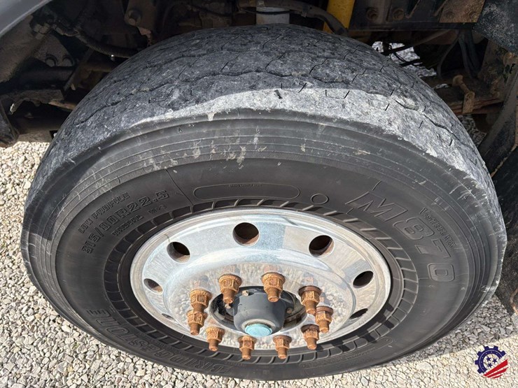 2009-kenworth-t800-image-10