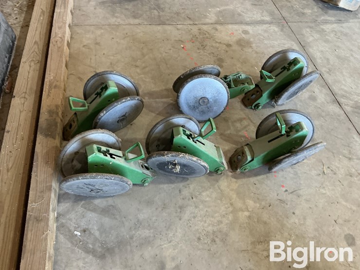 john-deere-7200-image-4