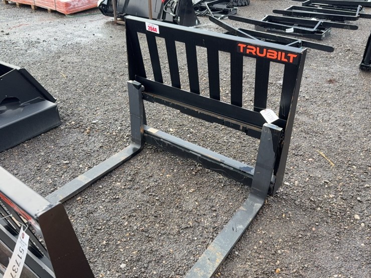 #2044-•-trubilt-48"-skid-steer-pallet-forks-image-2