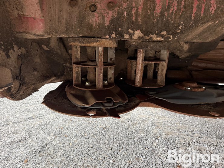 2017-massey-ferguson-wr9960-image-11