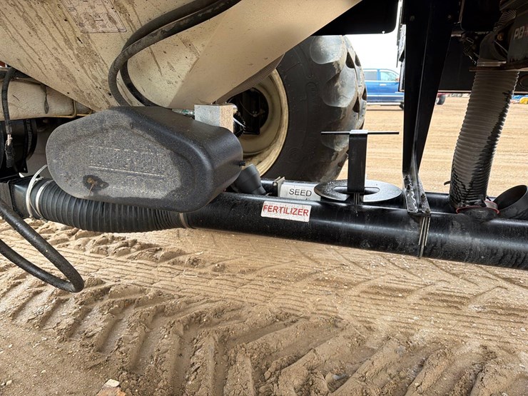 2016-bourgault-3320-66-image-77