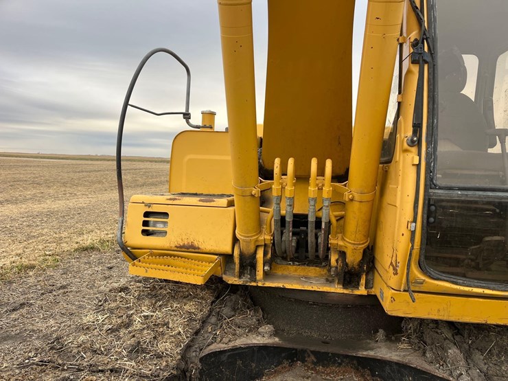 deere-160-lc-image-25