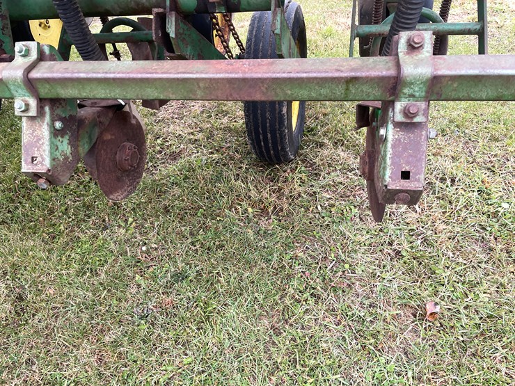 john-deere-7000-image-15