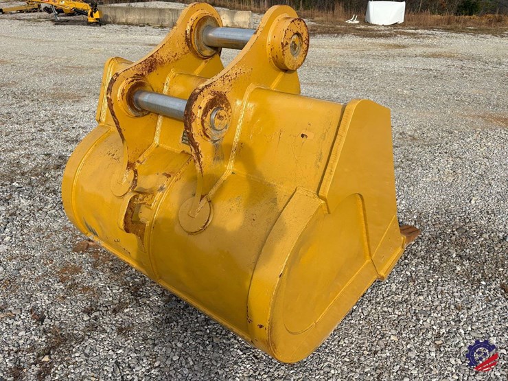 caterpillar-349-image-3