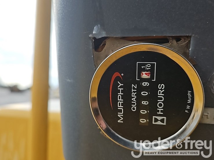 2011-caterpillar-cb34b-image-32