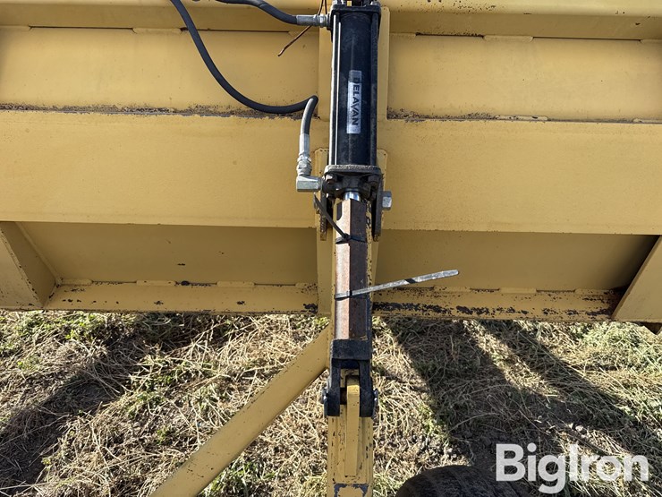 meyerink-farm-service-m12-image-15