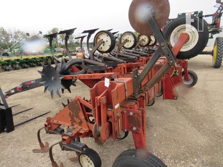 international-183-image-2