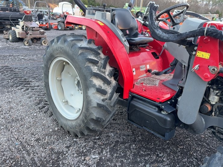 massey-ferguson-2706e-image-7