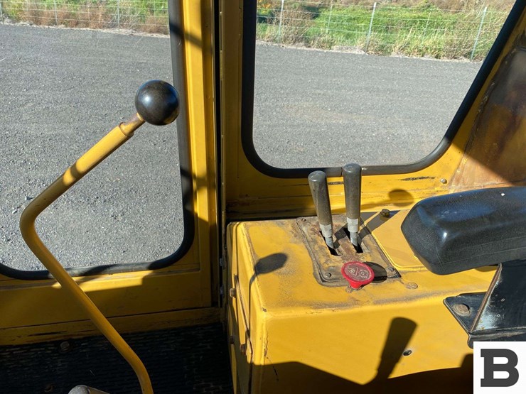 caterpillar-d5b-image-54