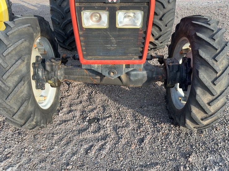 massey-ferguson-451-image-4