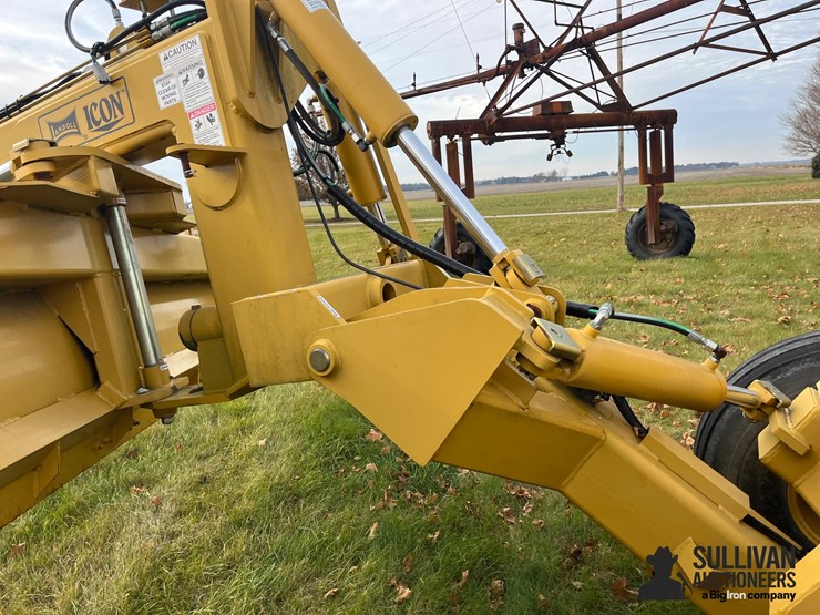 2017-landoll-1632rs-rear-steer-pull-type-grader-image-18