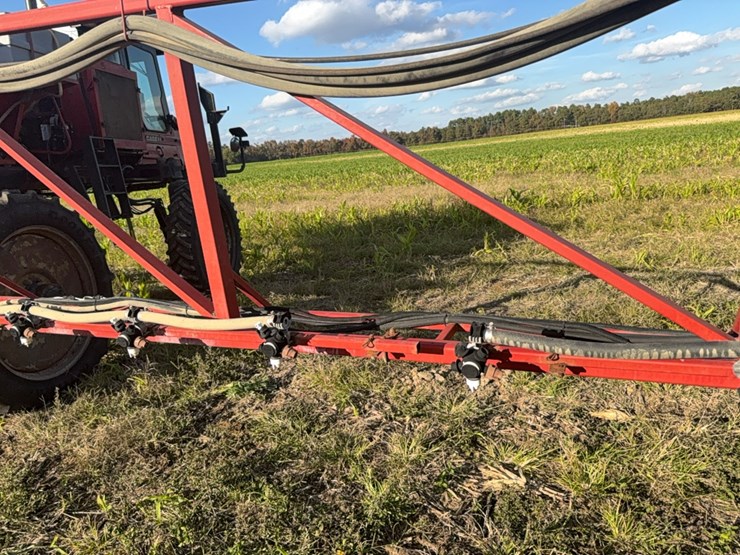 case-ih-3185-patriot-sprayer-image-28