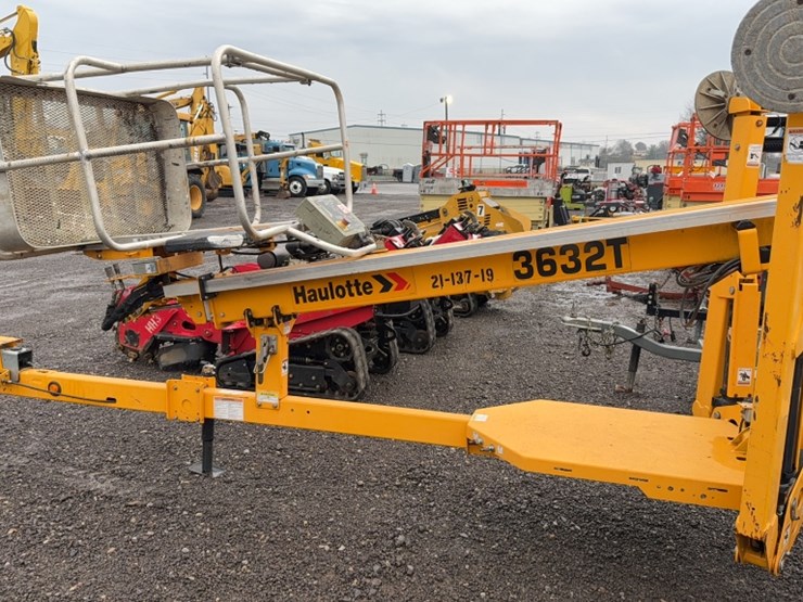 #2058-•-2018-haulotte-3632t-electric-towable-boom-lift-image-8