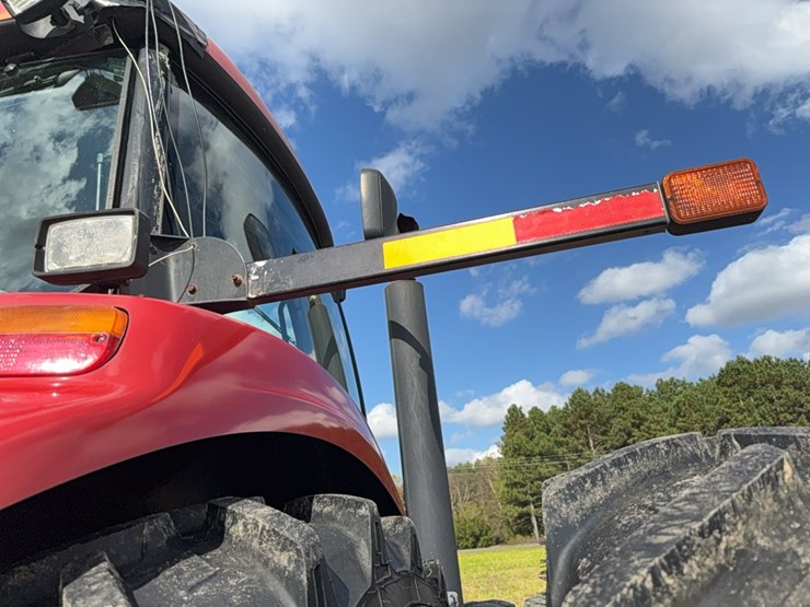 case-ih-magnum-335-image-24