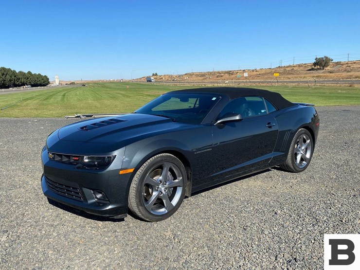 2014-chevrolet-camaro-ss-convertible-image-2