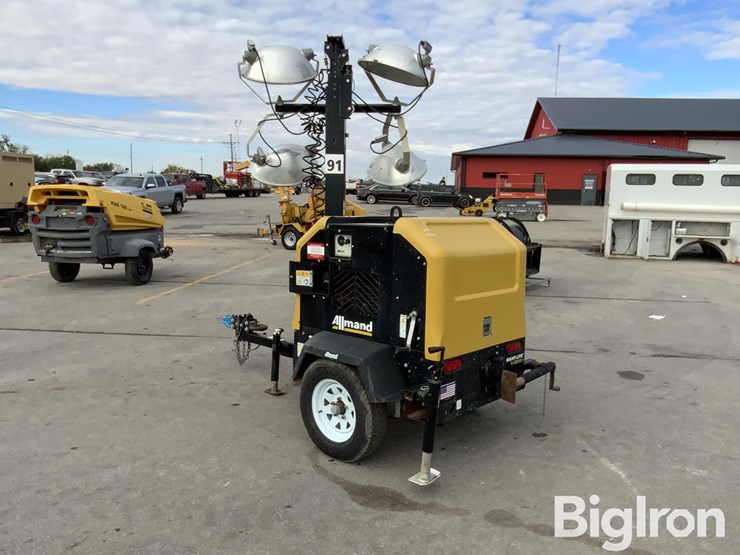 2020-allmand-bros-night-lite-v-series-image-7