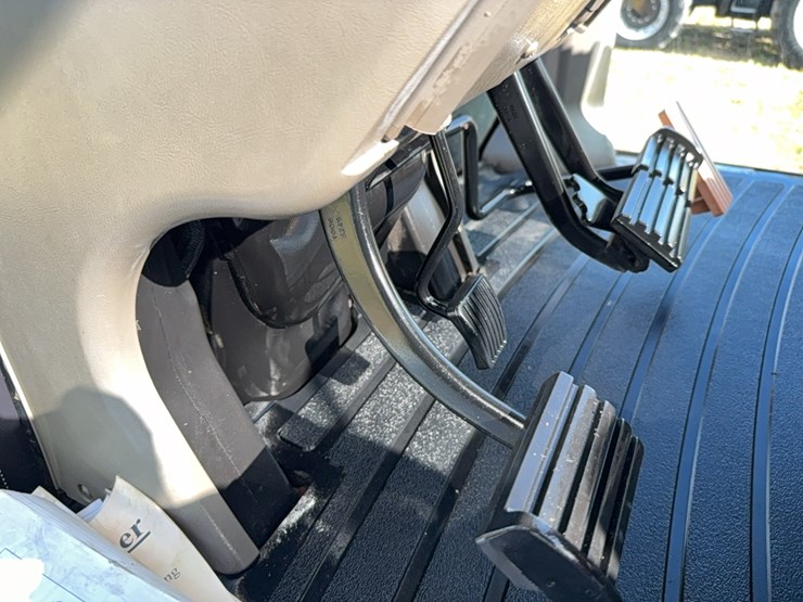 case-ih-magnum-335-image-121