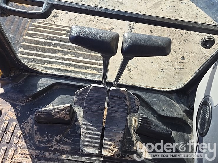 2022-komatsu-pc490-lc-11-image-131