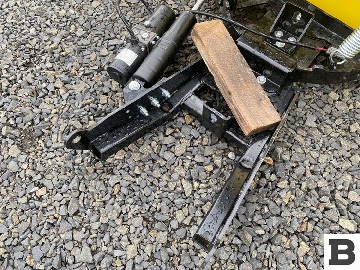 6'-atv-snow-plow-attachment-image-8