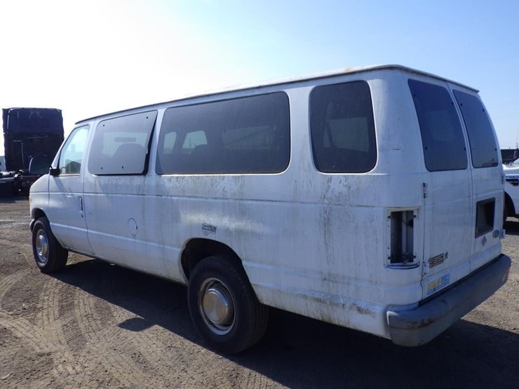 2002-ford-econoline-350-image-4