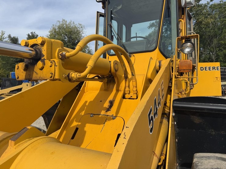 deere-544e-image-12