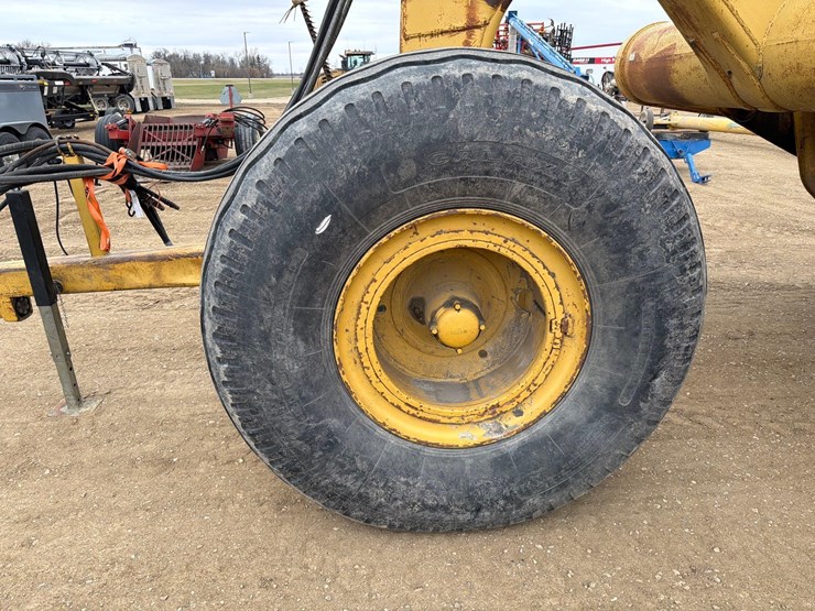 caterpillar-80-image-11