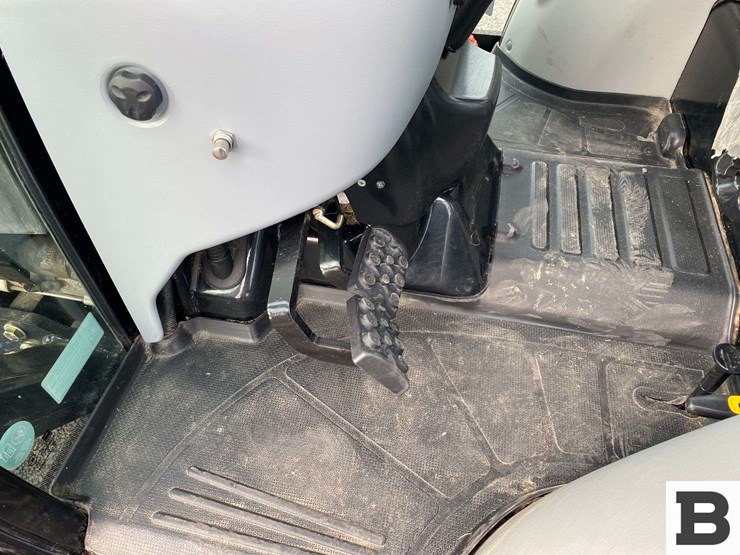 2019-new-holland-boomer-40-image-48