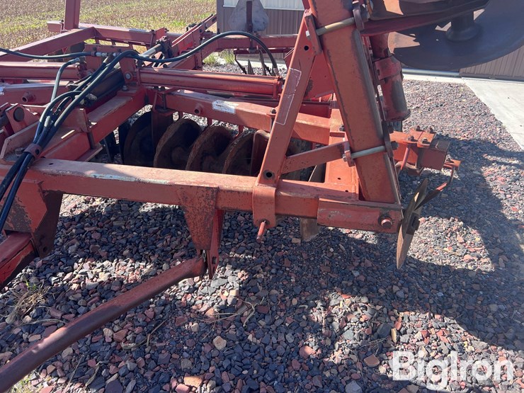 massey-ferguson-820-image-15