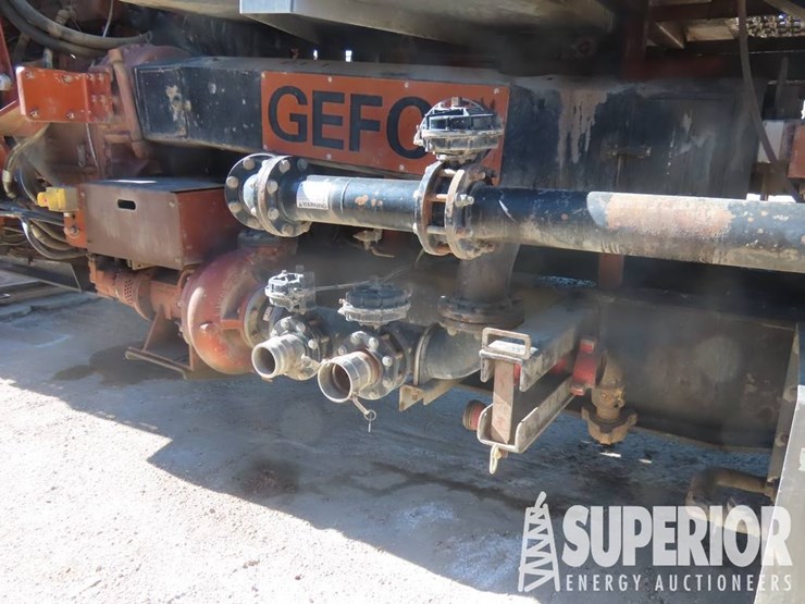 2018-caterpillar-c27-image-13