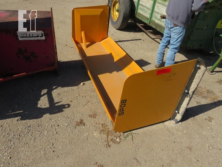 sp-08-snow-push-image-1