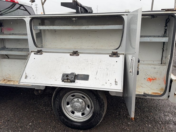 2016-dodge-2500-image-14