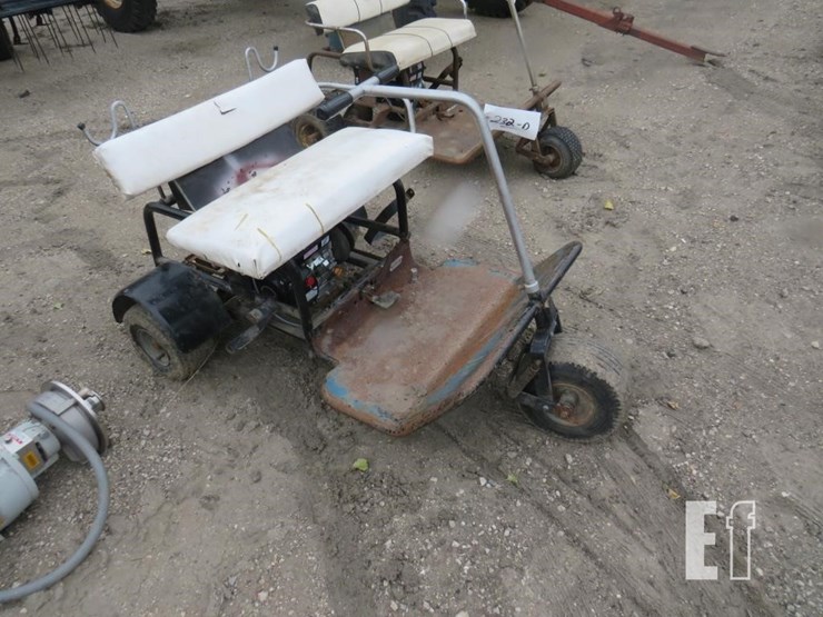 older-golf-cart-image-1