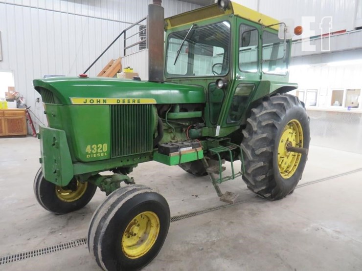 john-deere-4320-image-2