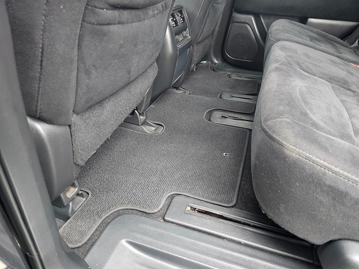 2013-nissan-pathfinder-image-45