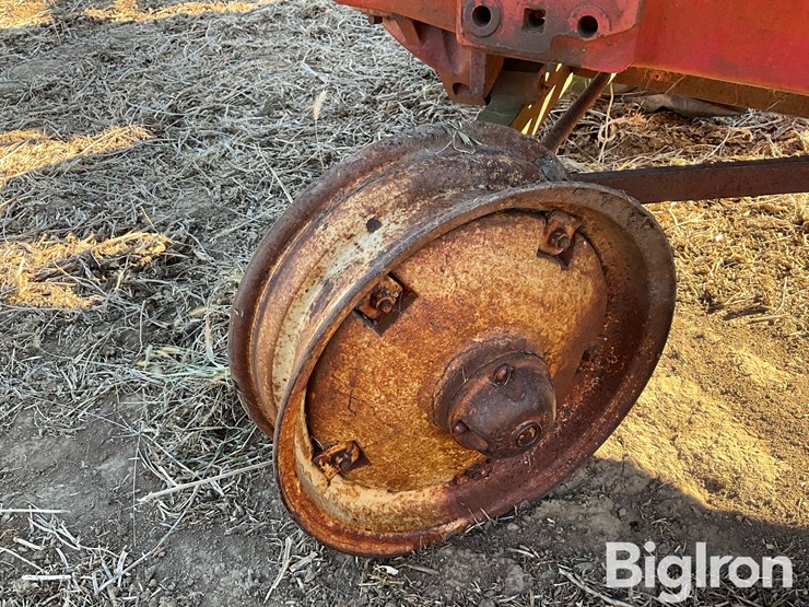 1949-massey-ferguson-55-image-17