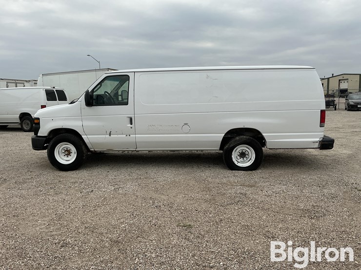 2014-ford-e250-image-8