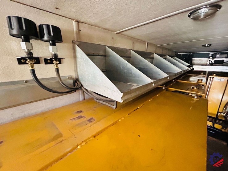 2007-peterbilt-340-image-129