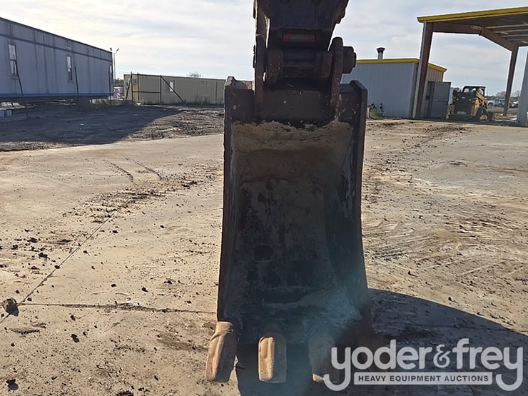 2022-komatsu-pc490-lc-11-image-12