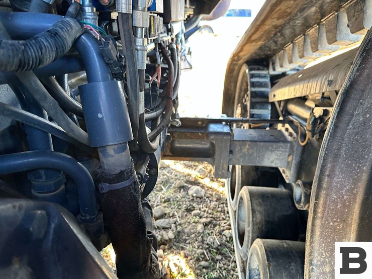 cat-challenger-55-tractor-image-44